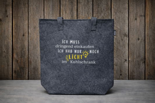 Filz Shopping Tasche "NUR NOCH LICHT IM KÜHLSCHRANK"